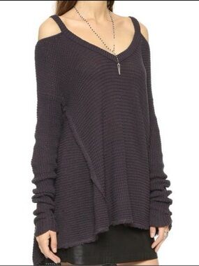 Free People Moonshine cold shoulder v neck sweater Charcoal